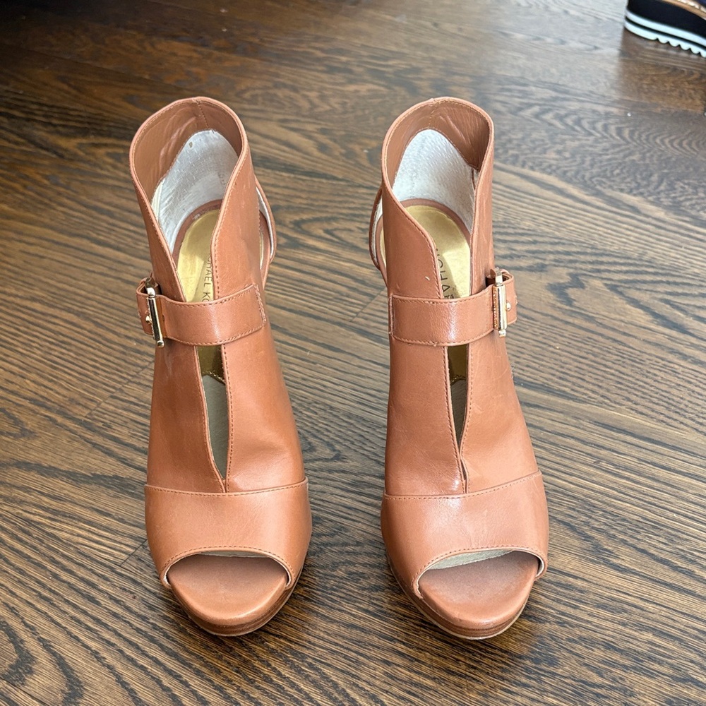 Michael Kors Brown Peep-Toe Heels